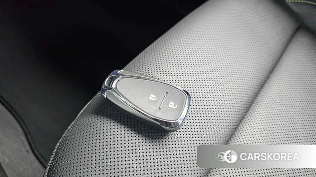 Chevrolet (GM Daewoo) Trax Crossover 2023 Светло-зеленый из Кореи, фото 6