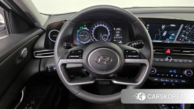 Hyundai Avante Hybrid (CN7) 2022 Белый из Кореи, фото 6