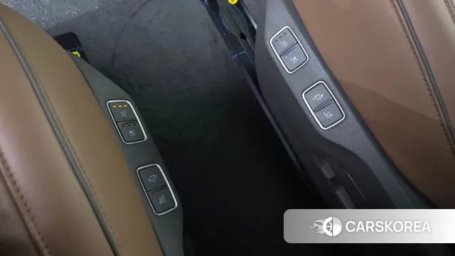 Hyundai Staria 2023 Белый из Кореи, фото 6