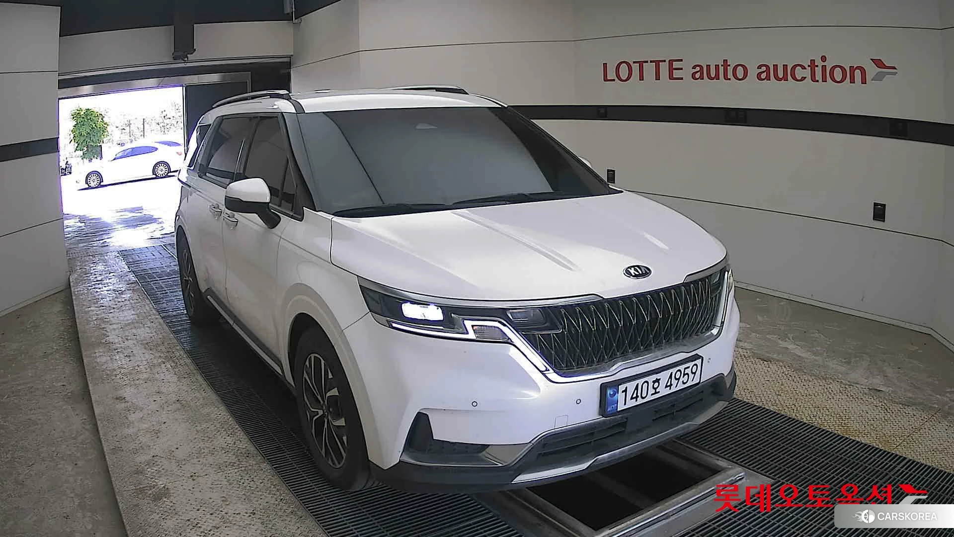 Kia Carnival 2021 Белый из Кореи, фото 6