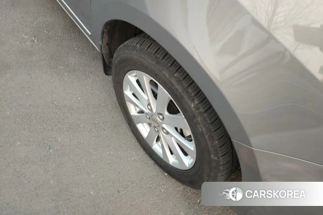 Buick GL8 2019 Темно-серый из Китая, фото 6