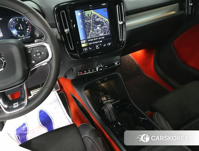 Volvo XC40 2020 Цвет галактики из Кореи, фото 6
