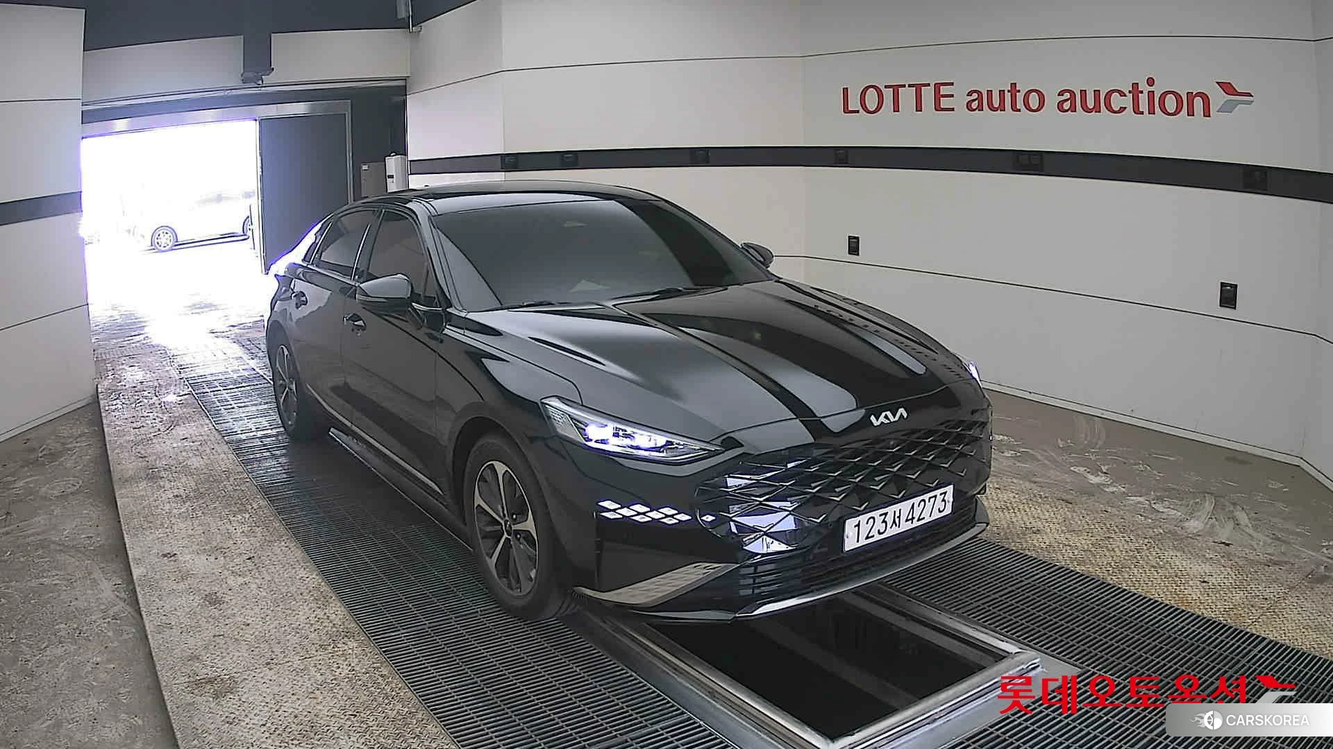 Kia K8 Hybrid 2022 Aurora Black Pearl из Кореи, фото 6