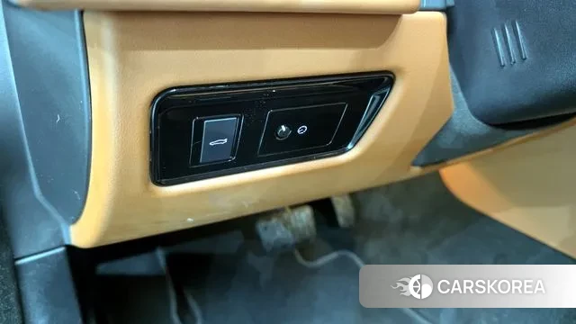 Jaguar XF (X260) 2018 Черный из Кореи, фото 6