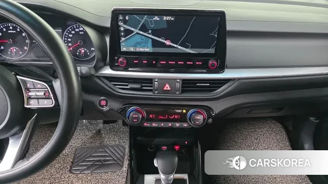 Kia The New K3 2nd generation 2021 Белый из Кореи, фото 6