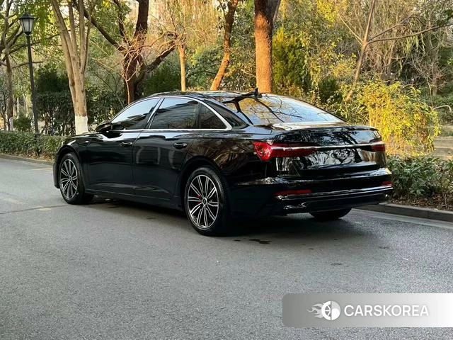 Audi A6L 2024 Серебристо-серый из Китая, фото 6