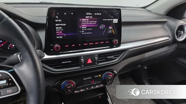 Kia The New K3 2nd generation 2023 Белый из Кореи, фото 6