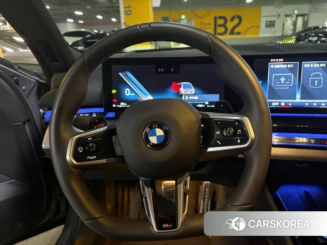 BMW 5 Series (G60) 2025 Песочный из Кореи, фото 6