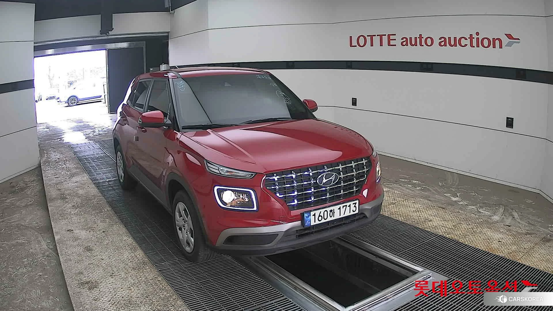 Hyundai Venue 2021 Fire Red из Кореи, фото 6