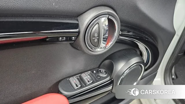 Mini Cooper S Convertible 2020 Серебристо-серый из Кореи, фото 6