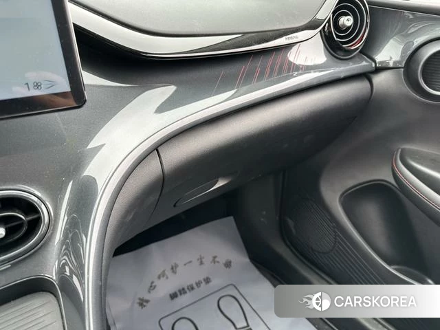 BYD e2 2023 Темно-серый из Китая, фото 6