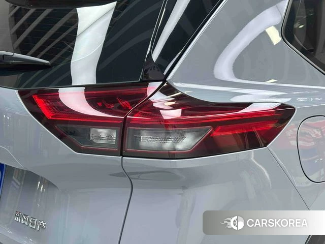 Nissan Qijun 2021 Темно-серый из Китая, фото 6