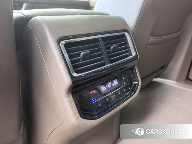 Volkswagen Weiran 2022 Красный из Китая, фото 6