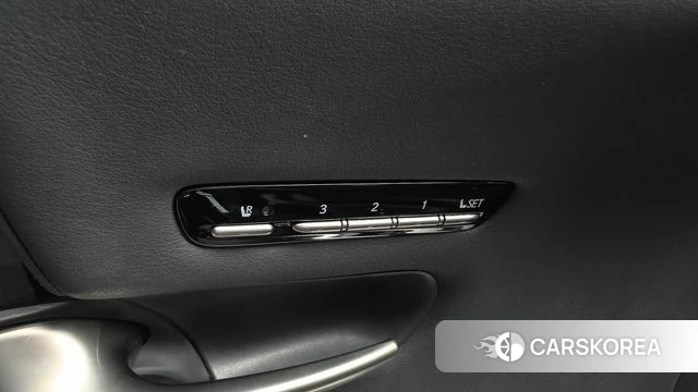 Lexus LS500h 5th generation 2019 Черный из Кореи, фото 6