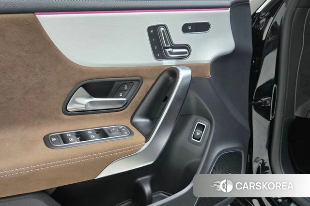 Mercedes-Benz CLA-Class C118 2025 Черный из Кореи, фото 6