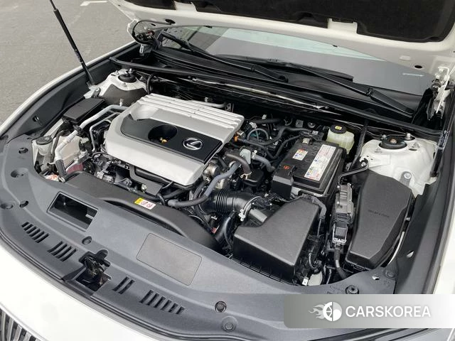 Lexus ES 2021 Белый из Китая, фото 6