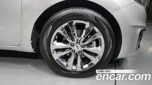 Kia All New Carnival 2018 Серебряный из Кореи, фото 6