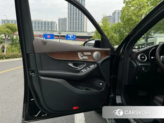 Mercedes-Benz GLC 2021 Черный из Китая, фото 6