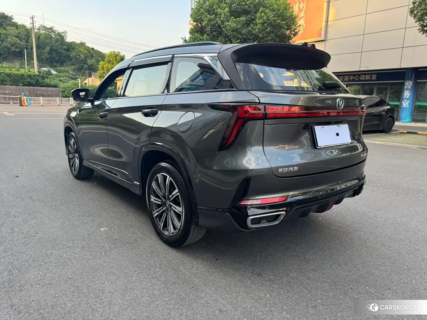 Chang'an CS75PLUS 2023 Silver/gray из Китая, фото 6
