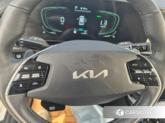 Kia Di Ol Nu Niro 2022 Белый из Кореи, фото 6