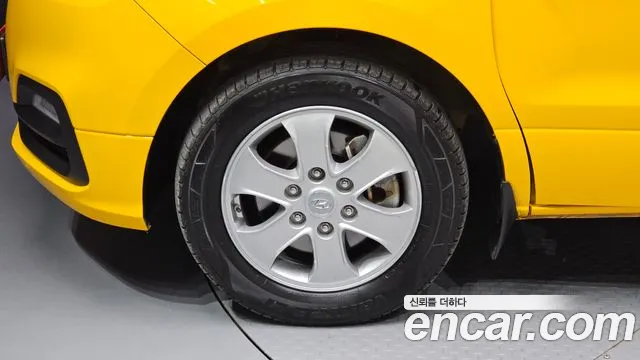 Hyundai The New Grand Starex 2018 Желтый из Кореи, фото 6