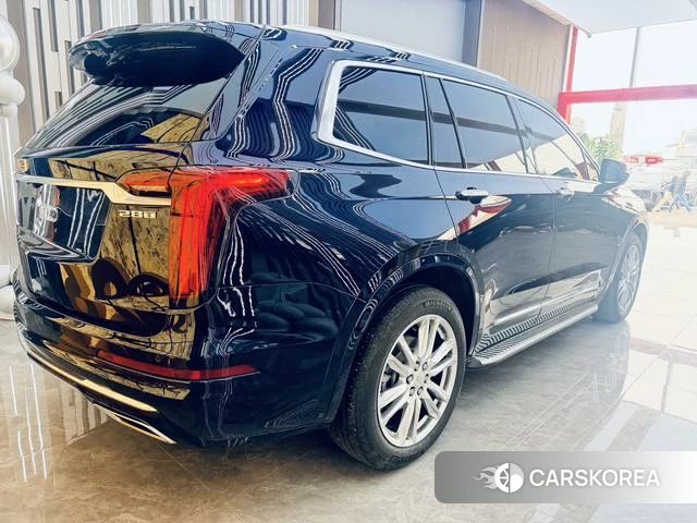 Cadillac XT6 2023 Черный из Китая, фото 6