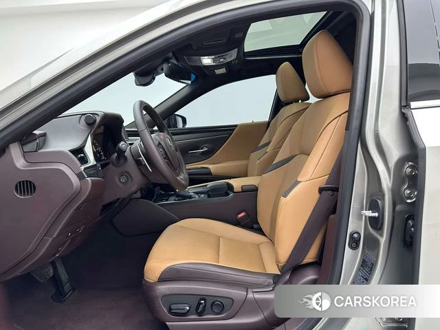 Lexus ES 2021 Шампань из Китая, фото 6