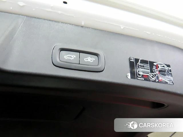 Volvo XC40 2022 Белый из Кореи, фото 6