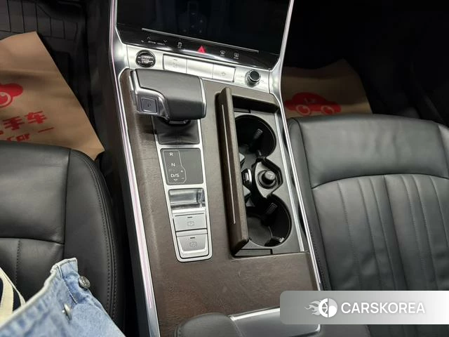 Audi A6 (import) 2021 Черный из Китая, фото 6