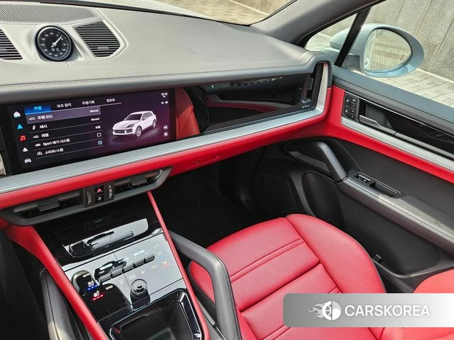 Porsche Cayenne (PO536) 2024 Жемчужный цвет из Кореи, фото 6