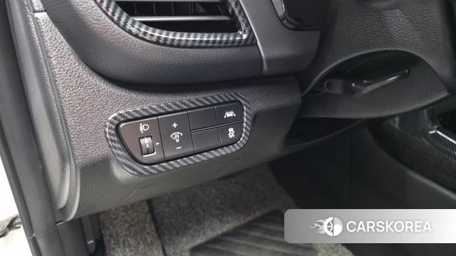 Kia Seltos 2022 Белый из Кореи, фото 6