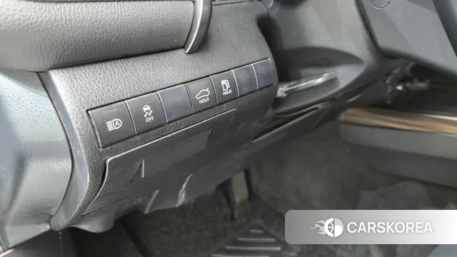 Toyota Camry (XV70) 2018 Серый из Кореи, фото 6