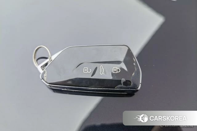 Volkswagen Tourang 2023 Черный из Китая, фото 6