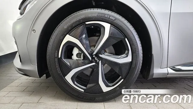 Kia EV6 2023 Серый из Кореи, фото 6