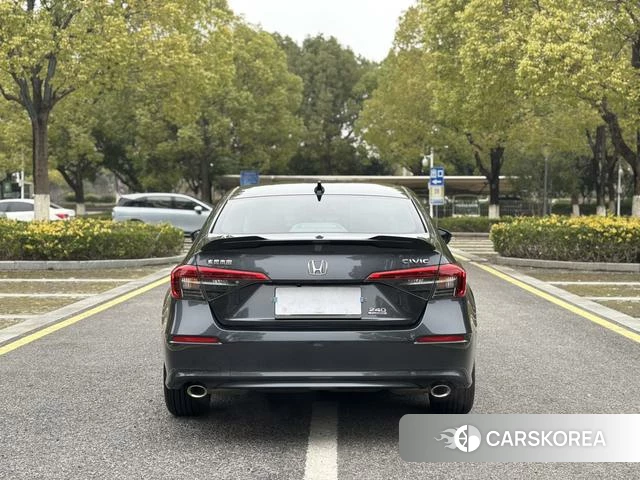 Honda Civic 2023 Темно-серый из Китая, фото 6
