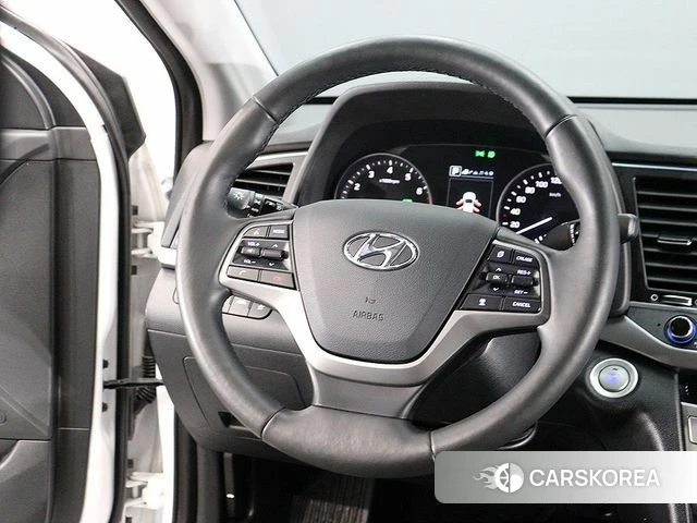 Hyundai Avante AD 2018 Белый из Кореи, фото 6