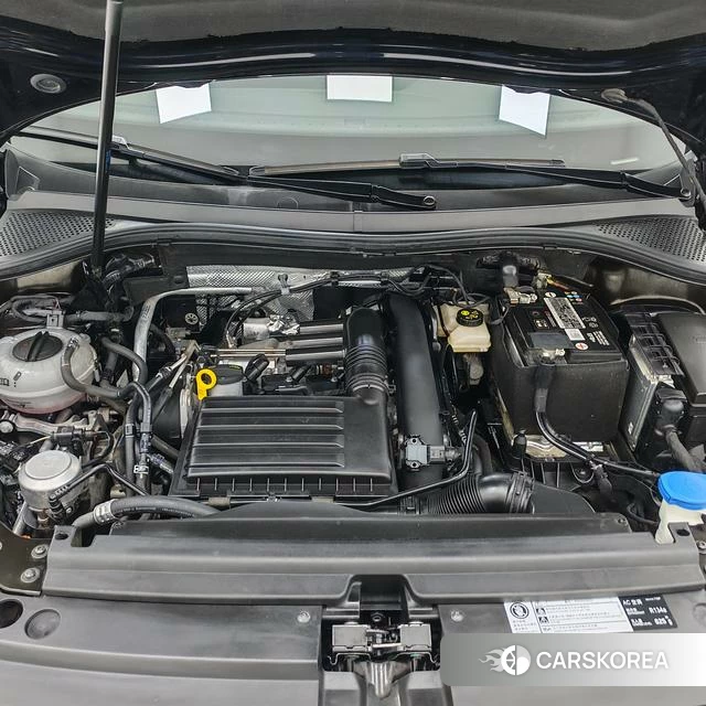 Volkswagen Tiguan L 2023 Черный из Китая, фото 6