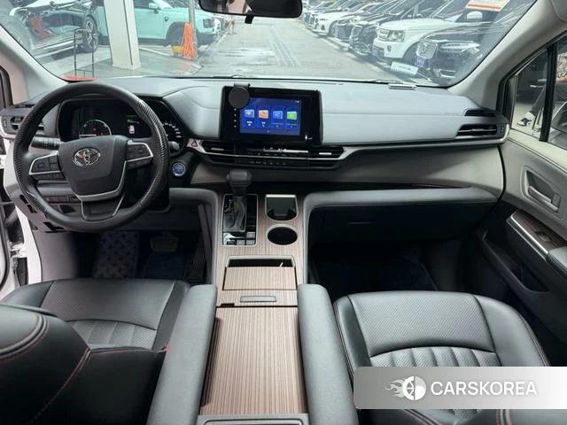 Toyota Saina 2024 Белый из Китая, фото 6