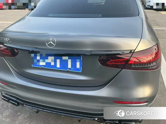 Mercedes-Benz E-class 2023 Серебристо-серый из Китая, фото 6
