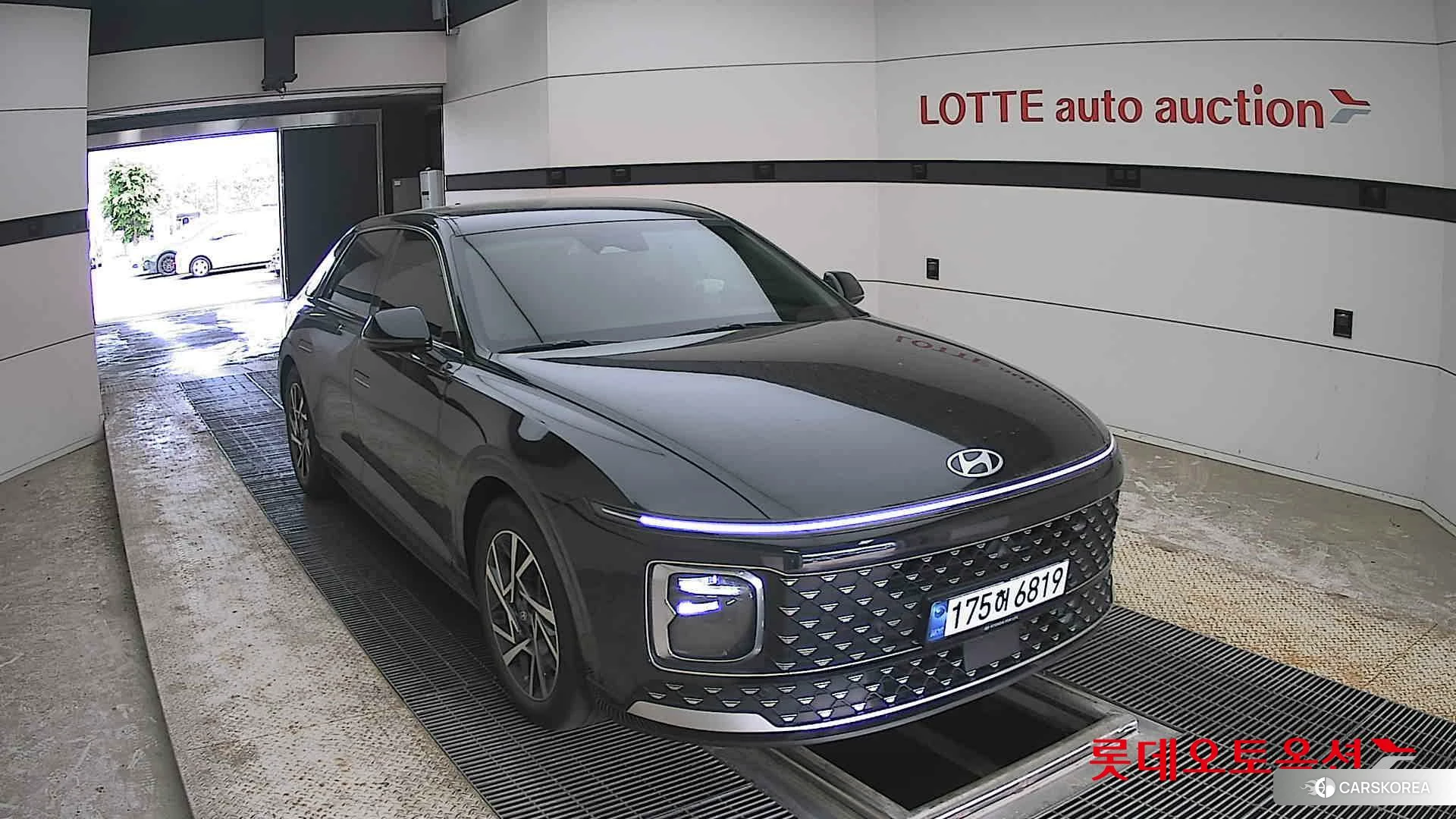 Hyundai Grandeur 2023 Abyss Black Pearl из Кореи, фото 6