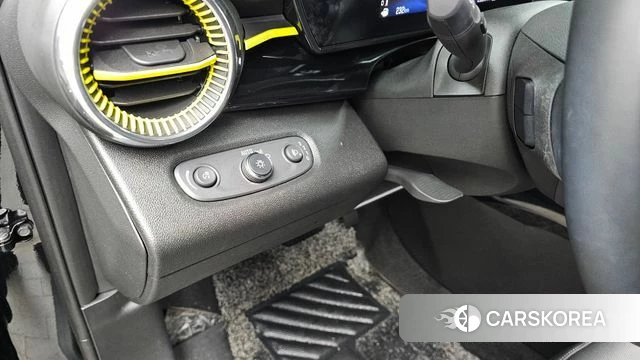 Chevrolet (GM Daewoo) Trax Crossover 2023 Черный из Кореи, фото 6