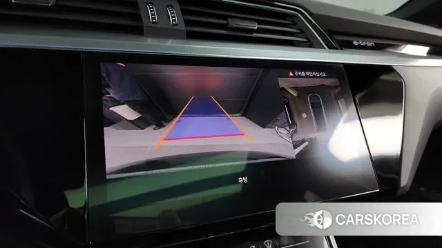 Audi e-Tron 2022 Черный из Кореи, фото 6