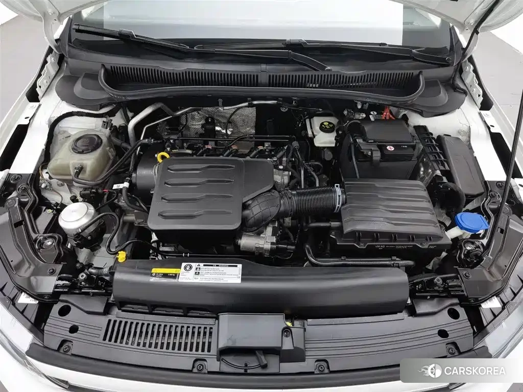 Volkswagen Polo 2024 Белый из Китая, фото 6
