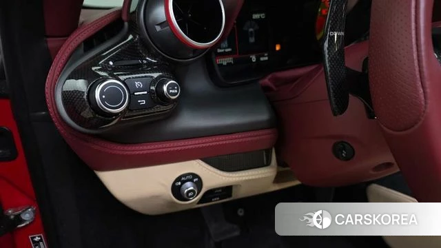 Ferrari F8 Spider 2021 Красный из Кореи, фото 6