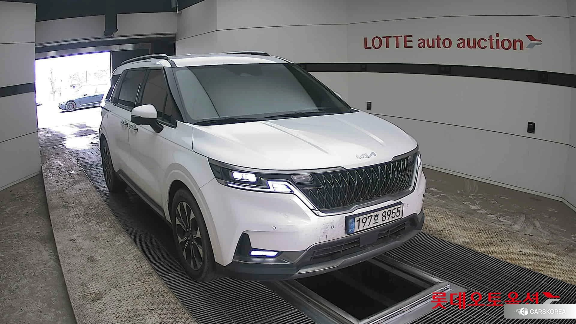 Kia Carnival 2023 Белый из Кореи, фото 6