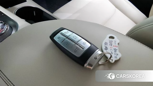 Genesis GV70 2021 Белый из Кореи, фото 6