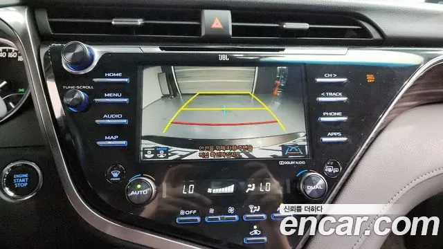 Toyota Camry (XV70) 2018 Песочный из Кореи, фото 6