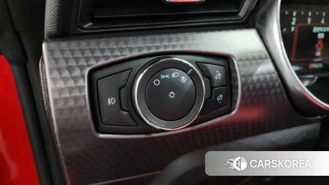 Ford Mustang 2019 Красный из Кореи, фото 6