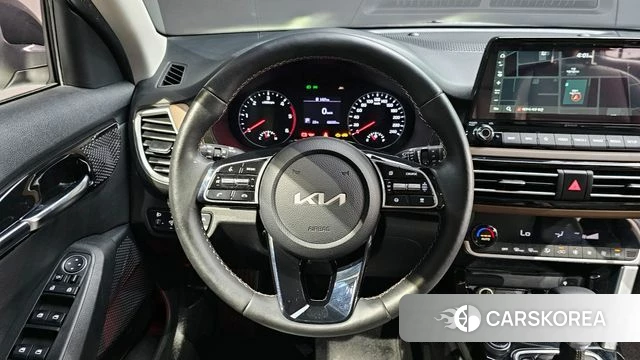 Kia Seltos 2021 Белый из Кореи, фото 6