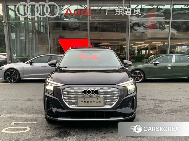 Audi Q5 e-tron 2025 Черный из Китая, фото 6
